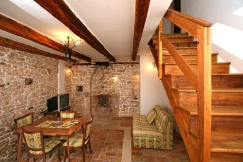 مبيت وإفطار Kastel Kaštelir المظهر الخارجي الصورة